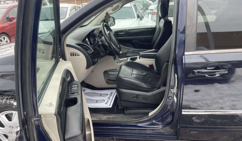 
								2014 Chrysler Town&Country Touring Minivan 7 Passenger Fully Loaded Leather  Power Sliding Door Navigaction rear View Camra Fully Stow’n’Go Certified full									
