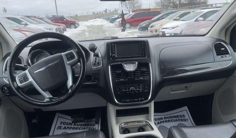 
								2014 Chrysler Town&Country Touring Minivan 7 Passenger Fully Loaded Leather  Power Sliding Door Navigaction rear View Camra Fully Stow’n’Go Certified full									