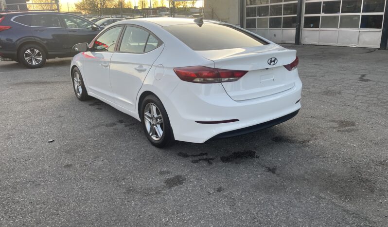 2018 Hyundai Elantra GL SE 4 Dr Auto Sedan Alloy Wheels Heated Seats Bluetooth Sunroof Certified