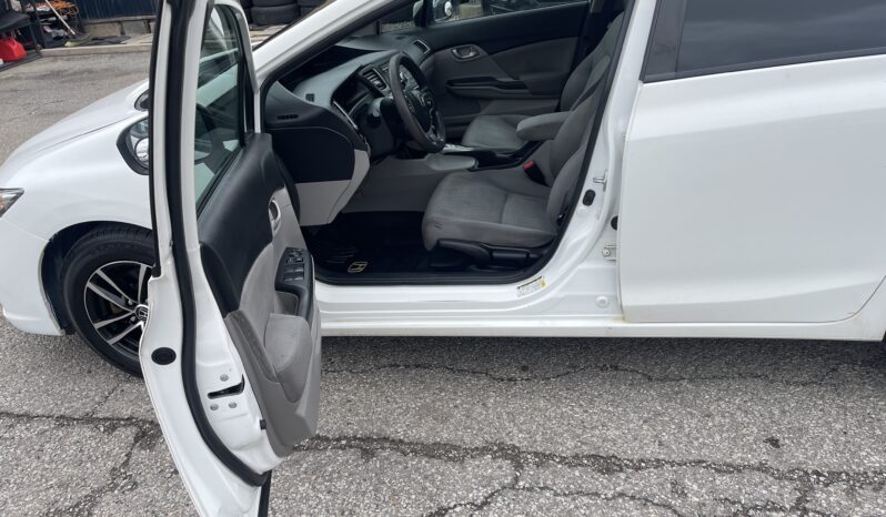 
								2015 Honda Civic LX 4 Dr Auto Sedan Alloy Wheels Heated Seats Bluetooth Rear View Camra  Certified full									