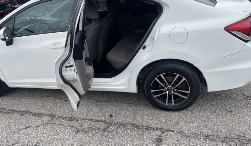 
								2015 Honda Civic LX 4 Dr Auto Sedan Alloy Wheels Heated Seats Bluetooth Rear View Camra  Certified full									