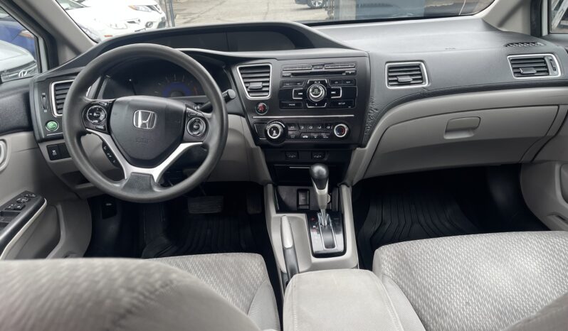 
								2015 Honda Civic LX 4 Dr Auto Sedan Alloy Wheels Heated Seats Bluetooth Rear View Camra  Certified full									