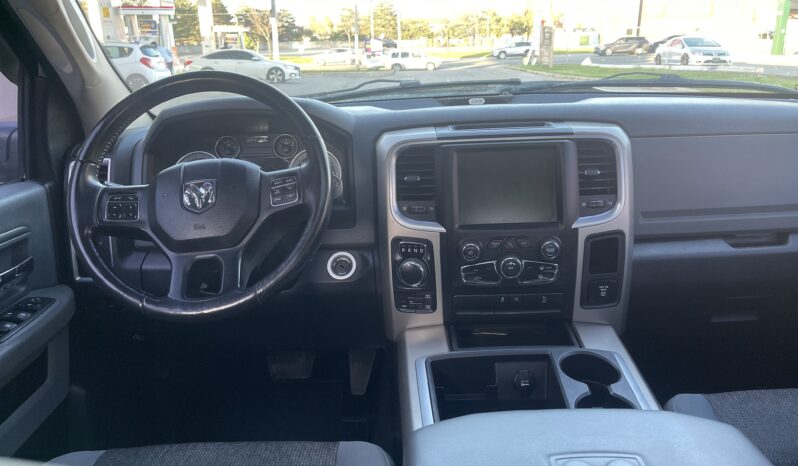 
								2014 Dodge RAM 1500 SLT 4WD Crew Cab 4 Dr Auto 6 Passenger V8 , 5.7L HEMI Alloy Wheels Navigaction Sunroof Bluetooth Certified full									
