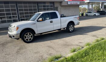 
									2014 Ford F-150 XLT 4WD Super Cab 4 Dr Auto 6 Passenger V8 , 5.0L Alloy Wheels Rear View Camra Bluetooth Fog Light Certified full								
