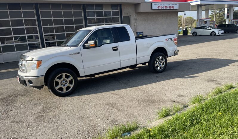 
								2014 Ford F-150 XLT 4WD Super Cab 4 Dr Auto 6 Passenger V8 , 5.0L Alloy Wheels Rear View Camra Bluetooth Fog Light Certified full									