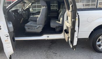 
									2014 Ford F-150 XLT 4WD Super Cab 4 Dr Auto 6 Passenger V8 , 5.0L Alloy Wheels Rear View Camra Bluetooth Fog Light Certified full								
