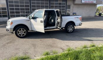 
									2014 Ford F-150 XLT 4WD Super Cab 4 Dr Auto 6 Passenger V8 , 5.0L Alloy Wheels Rear View Camra Bluetooth Fog Light Certified full								