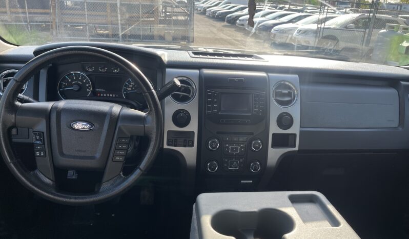 
								2014 Ford F-150 XLT 4WD Super Cab 4 Dr Auto 6 Passenger V8 , 5.0L Alloy Wheels Rear View Camra Bluetooth Fog Light Certified full									