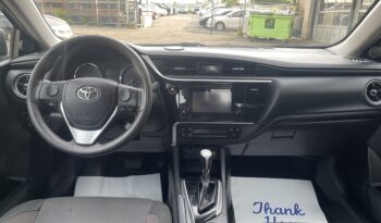 
									2017 Toyota Corolla LE 4 Dr Auto Sedan Rear View Camara Bluetooth Heated Seats Certified full								