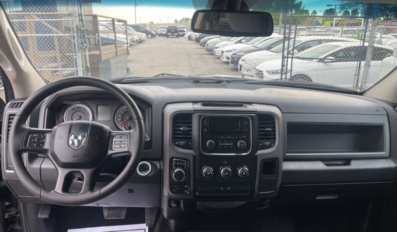 
								2017 Dodge RAM 1500 Crew Cab 4WD Pickup Truck 4 Dr Auto 6 Passenger Alloy Wheels Bluetooth Rear View Camra Certified full									