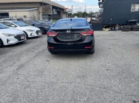 2014 Hyundai Elantra SE 4 Dr Auto Sedan Alloy Wheels Heated Seats Bluetooth Low KM Certified