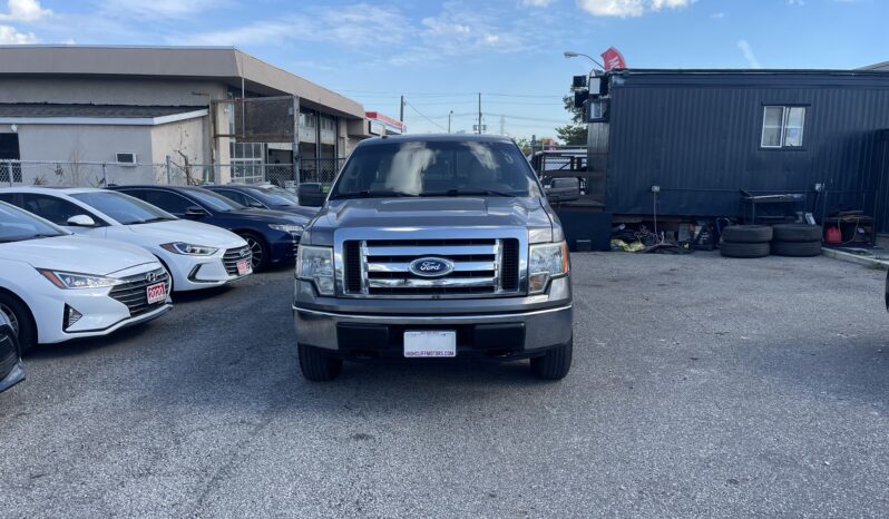 2010 Ford F-150 Super cab 4WD Pickup Truck 4 Dr Auto V8 , 6 Passenger Certified