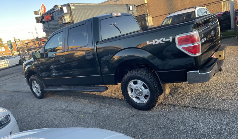 
								2013 Ford F-150 SUPERCREW 4WD Pickup Truck XLT 4 Dr Auto 6 Passenger V8, 5.0L Alloy Wheels Bluetooth Power Seats Power Window AC Certified full									