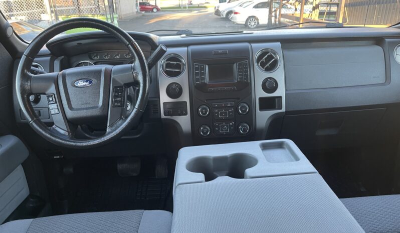
								2013 Ford F-150 SUPERCREW 4WD Pickup Truck XLT 4 Dr Auto 6 Passenger V8, 5.0L Alloy Wheels Bluetooth Power Seats Power Window AC Certified full									