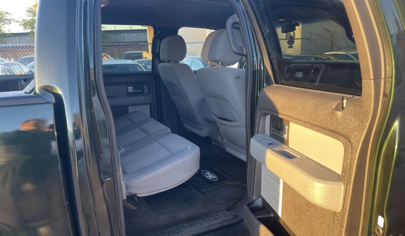 
								2013 Ford F-150 SUPERCREW 4WD Pickup Truck XLT 4 Dr Auto 6 Passenger V8, 5.0L Alloy Wheels Bluetooth Power Seats Power Window AC Certified full									