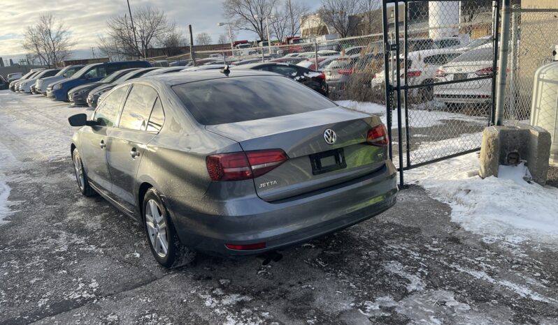 2017 Volkswagen Jetta Trendline  4 Dr Auto Sedan Alloy Wheels Heated Seats Bluetooth Rear View Camra Certified