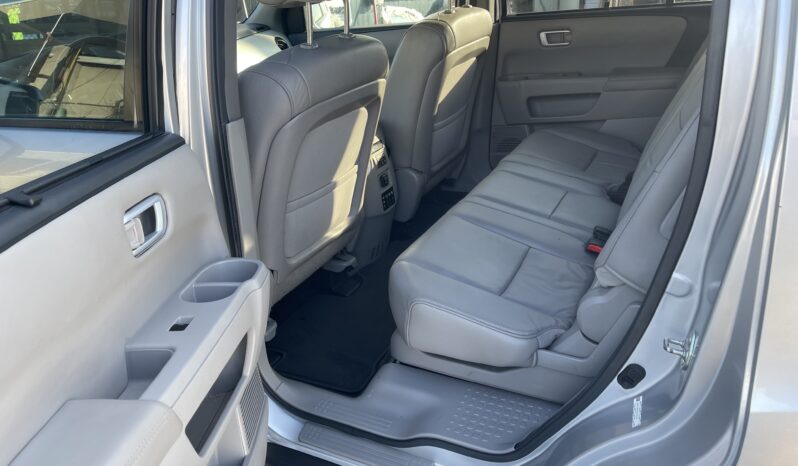 
								2013 Honda Pilot Touring 4WD SUV 4 Dr Auto 8 Passenger Leather Sunroof Alloy Wheels Heated Seats Bluetooth Navigaction Rear View Camra DVD Certified full									