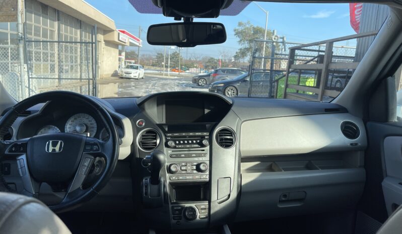 
								2013 Honda Pilot Touring 4WD SUV 4 Dr Auto 8 Passenger Leather Sunroof Alloy Wheels Heated Seats Bluetooth Navigaction Rear View Camra DVD Certified full									