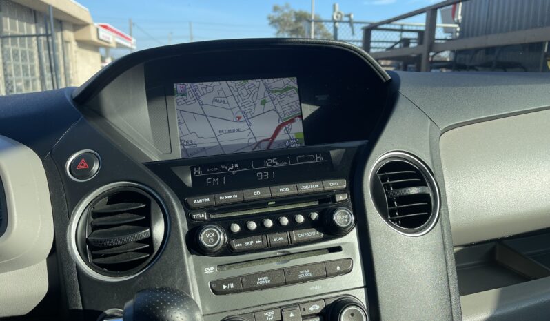 
								2013 Honda Pilot Touring 4WD SUV 4 Dr Auto 8 Passenger Leather Sunroof Alloy Wheels Heated Seats Bluetooth Navigaction Rear View Camra DVD Certified full									