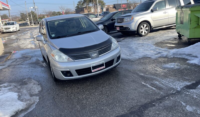 2009 Nissan Versa SL Hatchback 4 Dr Auto Alloy Wheels Power Window AC Certified