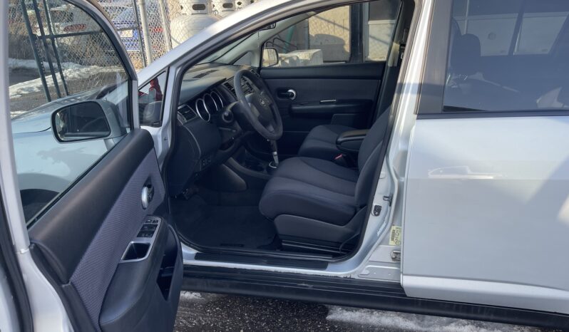 
								2009 Nissan Versa SL Hatchback 4 Dr Auto Alloy Wheels Power Window AC Certified full									