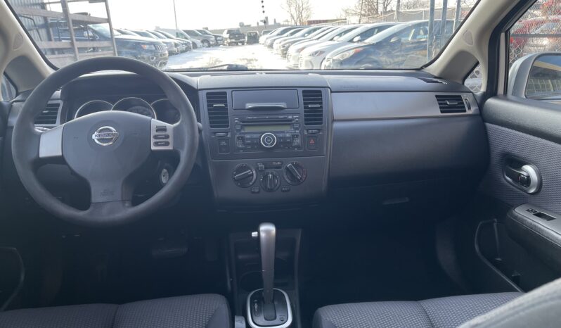 
								2009 Nissan Versa SL Hatchback 4 Dr Auto Alloy Wheels Power Window AC Certified full									