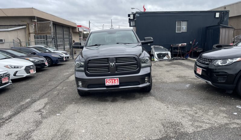 2014 Dodge RAM 1500 crew Cab Sport 4WD V8 ,5.7 , 4 Dr Auto 6 Passenger Leather Sunroof Alloy Wheels Heated Seats Bluetooth Rear View Camra Certified