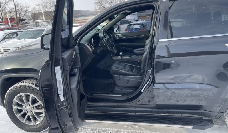 
								2015 Jeep Grand Cherokee Limited 4WD 4 Dr Auto V6 , 3.6L Alloy Wheels Heated Seats Bluetooth Navigaction Rear View Camra Power Tailgate Certified full									
