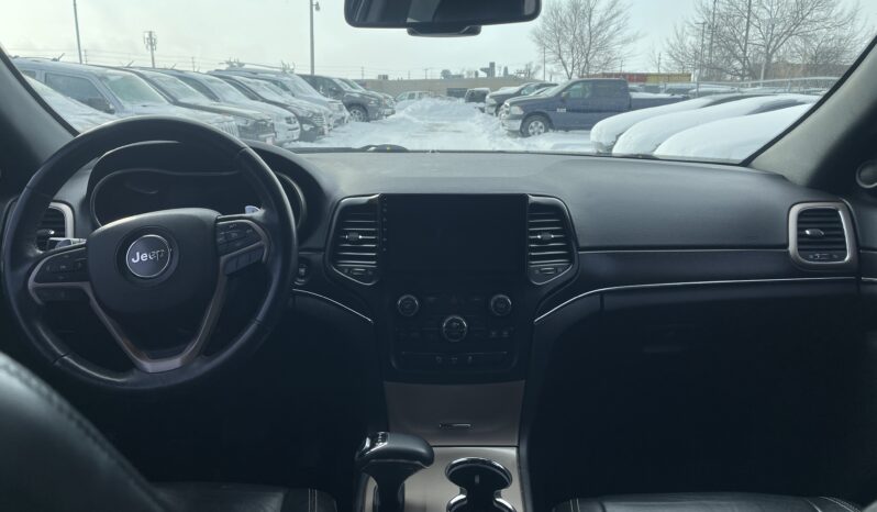 
								2015 Jeep Grand Cherokee Limited 4WD 4 Dr Auto V6 , 3.6L Alloy Wheels Heated Seats Bluetooth Navigaction Rear View Camra Power Tailgate Certified full									