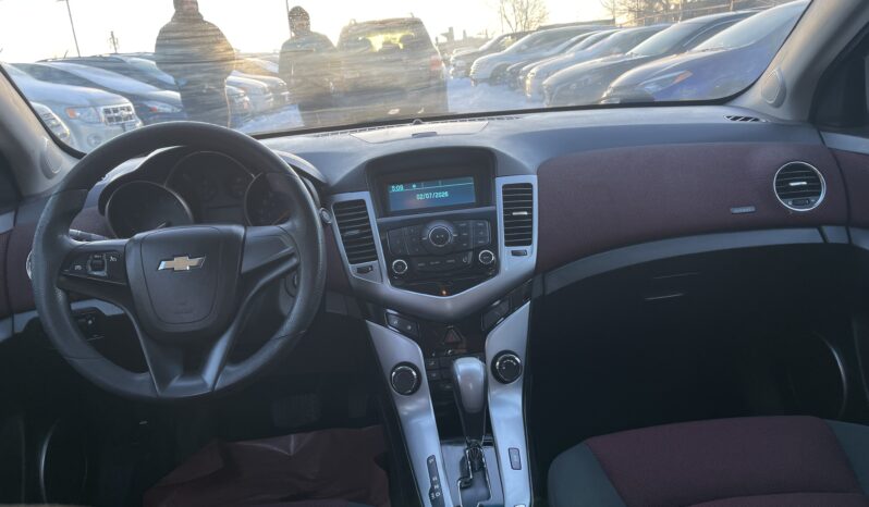 
								2011 Chevrolet Cruze LT 4 Dr Auto Sedan Certified full									