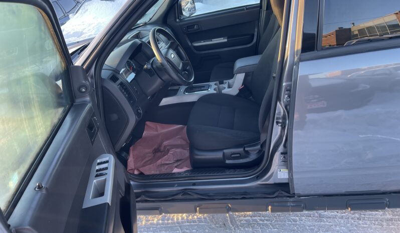 
								2010 Ford Escape XLT SUV 4 Dr Auto V6 Alloy Wheels Certified full									