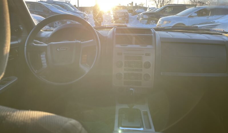 
								2010 Ford Escape XLT SUV 4 Dr Auto V6 Alloy Wheels Certified full									