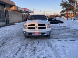 2018 RAM 1500 Crew Cab 4WD Outdoorsman 4 Dr Auto 5 Passenger V8 , 5.7L Alloy Wheels Bluetooth Rear View Camra Certified