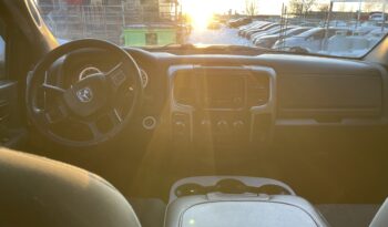 
									2018 RAM 1500 Crew Cab 4WD Outdoorsman 4 Dr Auto 5 Passenger V8 , 5.7L Alloy Wheels Bluetooth Rear View Camra Certified full								