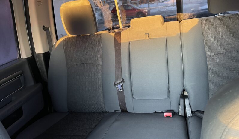 
								2018 RAM 1500 Crew Cab 4WD Outdoorsman 4 Dr Auto 5 Passenger V8 , 5.7L Alloy Wheels Bluetooth Rear View Camra Certified full									