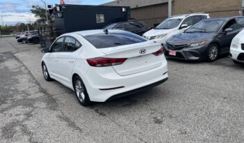 
									2018 Hyundai Elantra GL 4 Dr Sunroof Auto Sedan Alloy Wheels Heated Seats Bluetooth Navigaction Rear View camra Certified full								