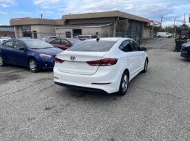 2018 Hyundai Elantra GL 4 Dr Sunroof Auto Sedan Alloy Wheels Heated Seats Bluetooth Navigaction Rear View camra Certified