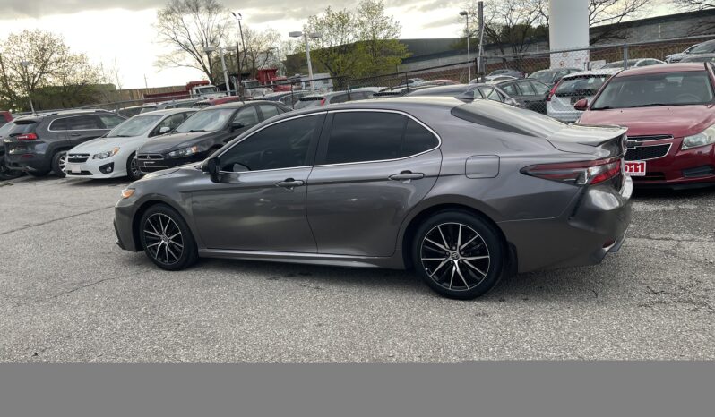 
								2022 Toyota Camry SE AWD 4 Dr Auto Sedan Leather Sunroof Alloy Wheels Heated Seats Bluetooth Rear View Camra Certified full									