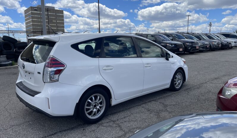 
								2017 Toyota Prius V 5 Dr Hatchback Electric and Hybrid Auto Alloy Wheels Heated Seats Bluetooth Rear View Camra Certified full									