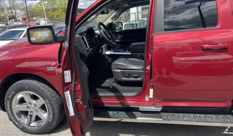 
								2012 RAM 1500 Sport 4WD 4 Dr Auto 5 Passenger V8 , 5.7L Alloy Wheels Sunroof Navigaction Bluetooth Leather Certified full									
