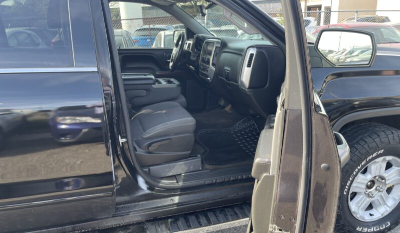 
								2015 GMC Sierra SLE 4WD Super Crew Pickup Truck 4 Dr Auto 6 Passenger V8 , 5.3L Certified full									