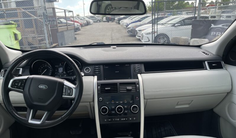 
								2018 Land Rover Discovery Sport SE 4WD SUV 4 Dr Auto Leather Sunroof Alloy Wheels Heated Seats Bluetooth Navigaction Rear View Camra Certified full									