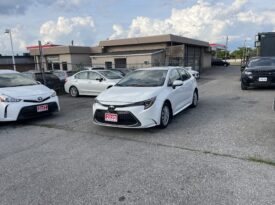 2020 Toyota Corolla XLE 4 Dr Auto Sedan Leather Sunroof Heated Seats Bluetooth Navigaction Rear View Camra Certified