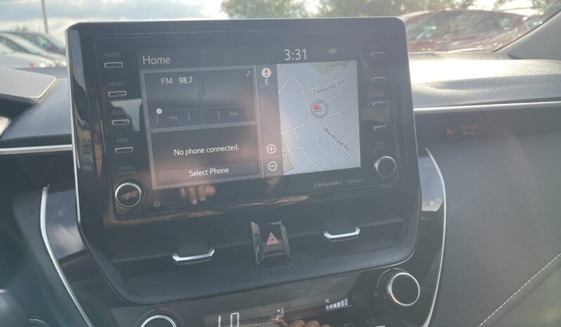 
								2020 Toyota Corolla XLE 4 Dr Auto Sedan Leather Sunroof Heated Seats Bluetooth Navigaction Rear View Camra Certified full									