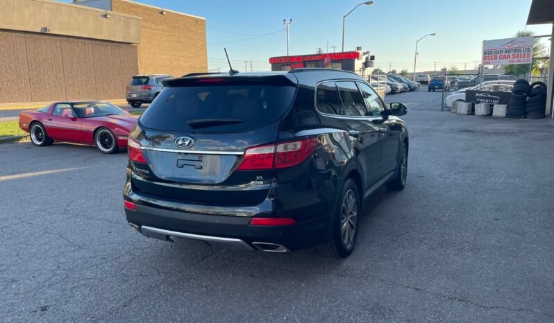 
								2016 Hyundai Santa FE XL Luxury AWD 4 Dr Auto 7 Passenger Alloy Wheels Heated Seats Bluetooth Rear View Camra Sunroof Certified full									