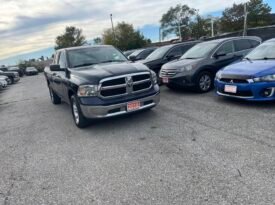 2016 DODGE RAM 1500 SLT 4WD QUAD Cab 6.4FT BOX 5.7L ,V8 , 4 Dr Auto 5 Passenger Alloy Wheels Bluetooth Certified