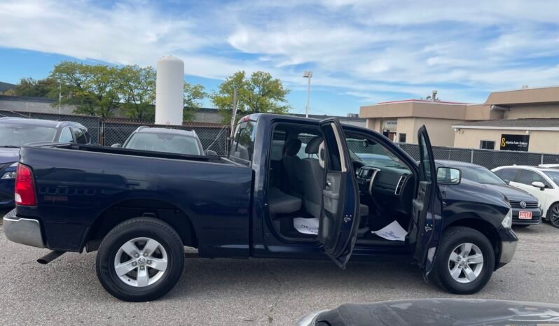 
								2016 DODGE RAM 1500 SLT 4WD QUAD Cab 6.4FT BOX 5.7L ,V8 , 4 Dr Auto 5 Passenger Alloy Wheels Bluetooth Certified full									