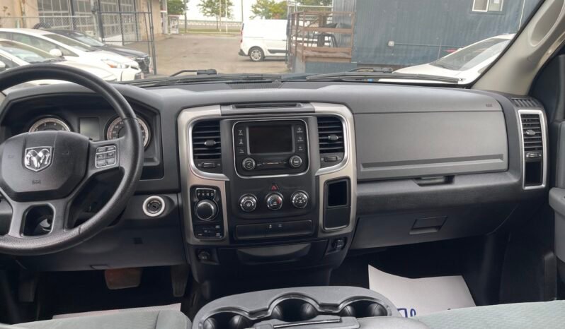 
								2016 DODGE RAM 1500 SLT 4WD QUAD Cab 6.4FT BOX 5.7L ,V8 , 4 Dr Auto 5 Passenger Alloy Wheels Bluetooth Certified full									