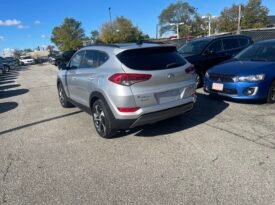 2016 HYUNDAI TUCSON LIMITED AWD SUV 4 Dr Auto Leather Sunroof Alloy Wheels Heated Seats Bluetooth Rear View Camra Navigaction Certified