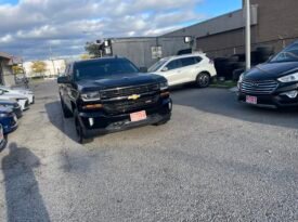 2017 CHEVROLET SILVERADO 1500 LT 4WD 4 Dr Auto 6 Passenger V8 , 5.3L , 6.4 FET BOX Gasoline Alloy Wheels Bluetooth Rear View Camra Certified